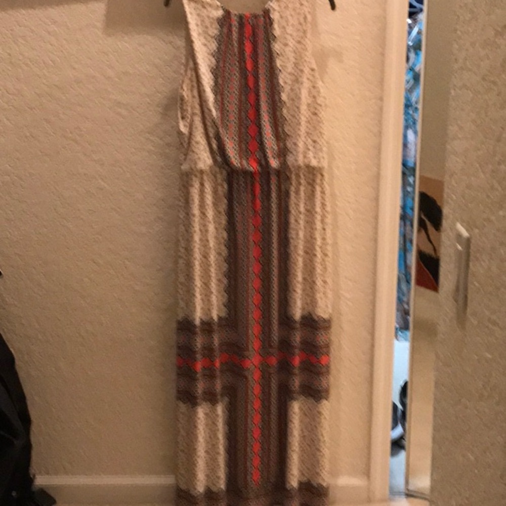 Sleeveless Patterned Maxi Dress
